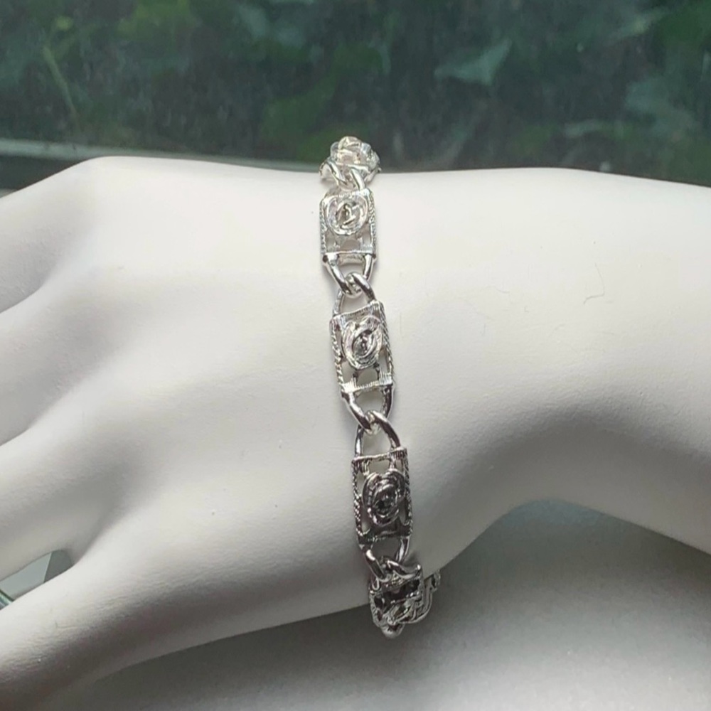Vintage Sarah Coventry Rose Link Bracelet – Silver Tone Floral 1960s